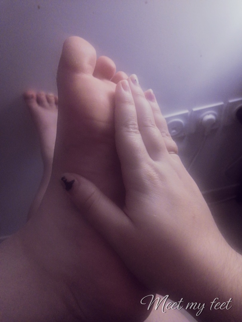 Meet My Feet - Dominagath