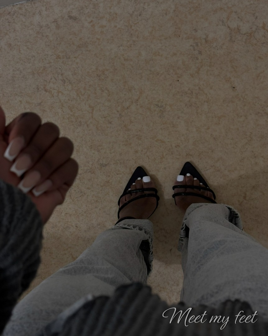 Meet My Feet - Lyaaanaaa58